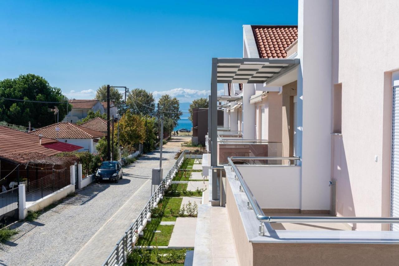 Appartamento Dionysos Residential Complex Ofrínion Esterno foto