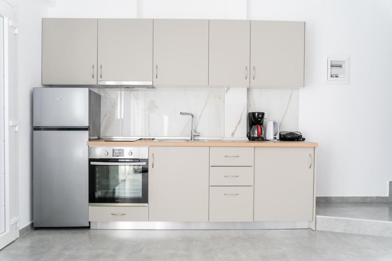 Appartamento Dionysos Residential Complex Ofrínion Esterno foto
