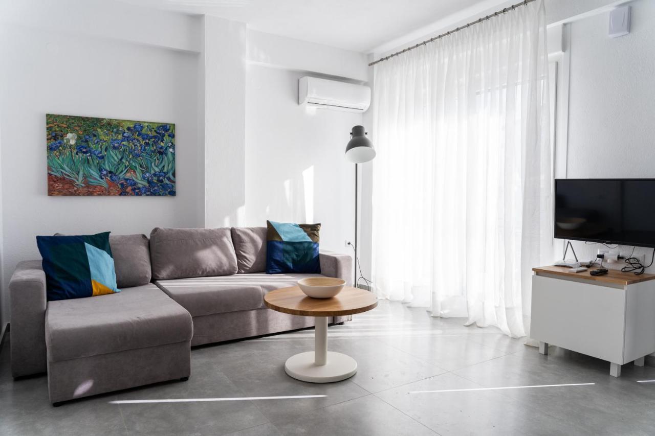 Appartamento Dionysos Residential Complex Ofrínion Esterno foto