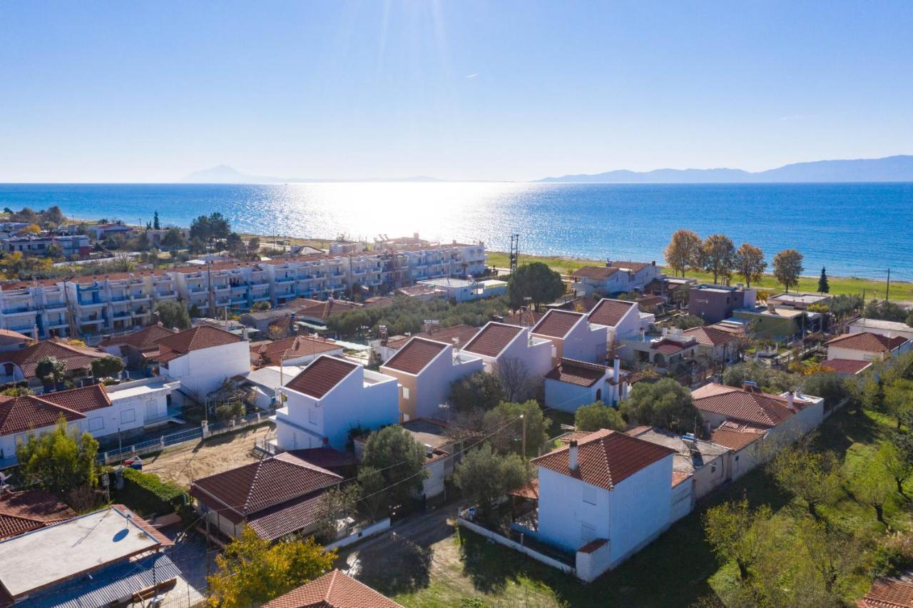Appartamento Dionysos Residential Complex Ofrínion Esterno foto
