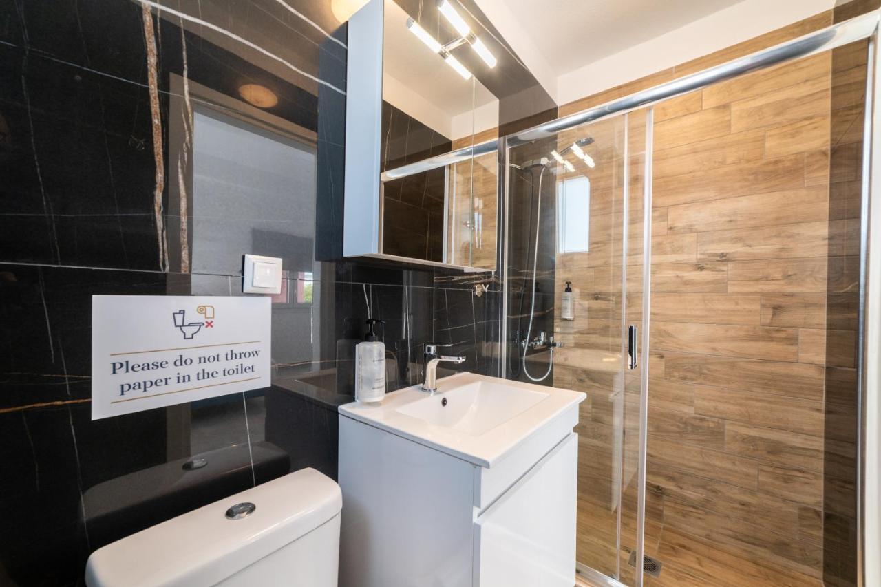 Appartamento Dionysos Residential Complex Ofrínion Esterno foto