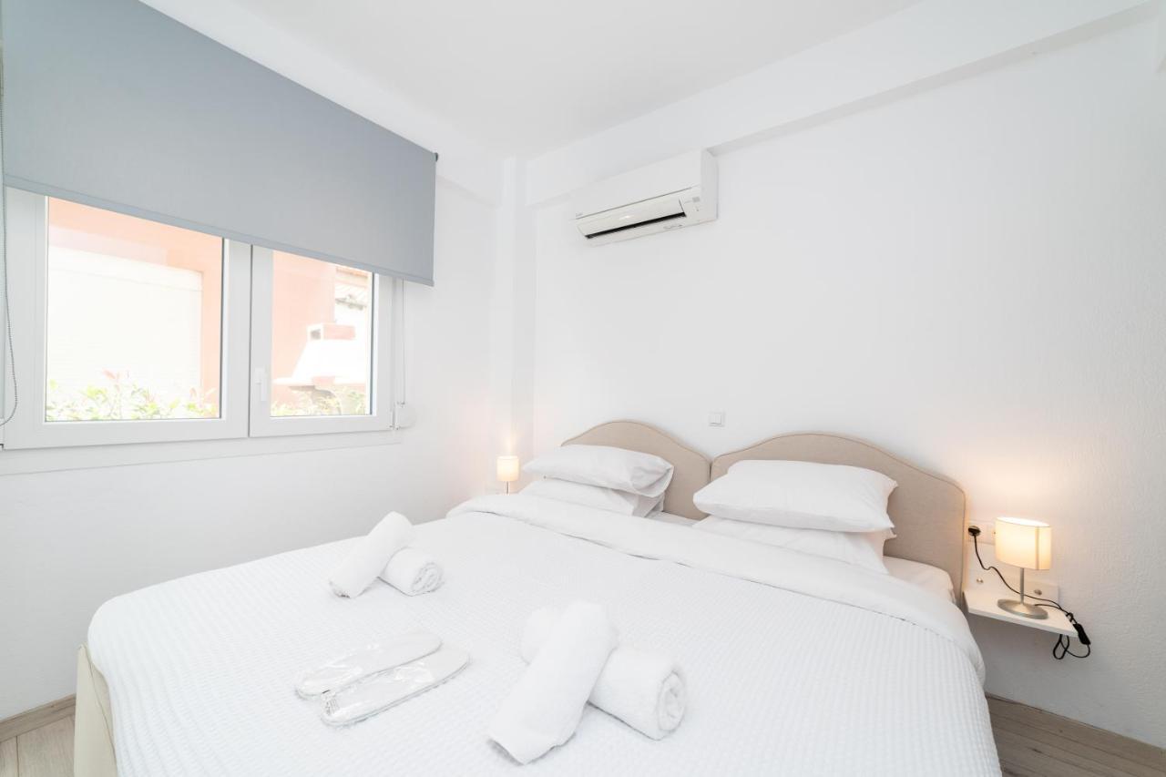 Appartamento Dionysos Residential Complex Ofrínion Esterno foto