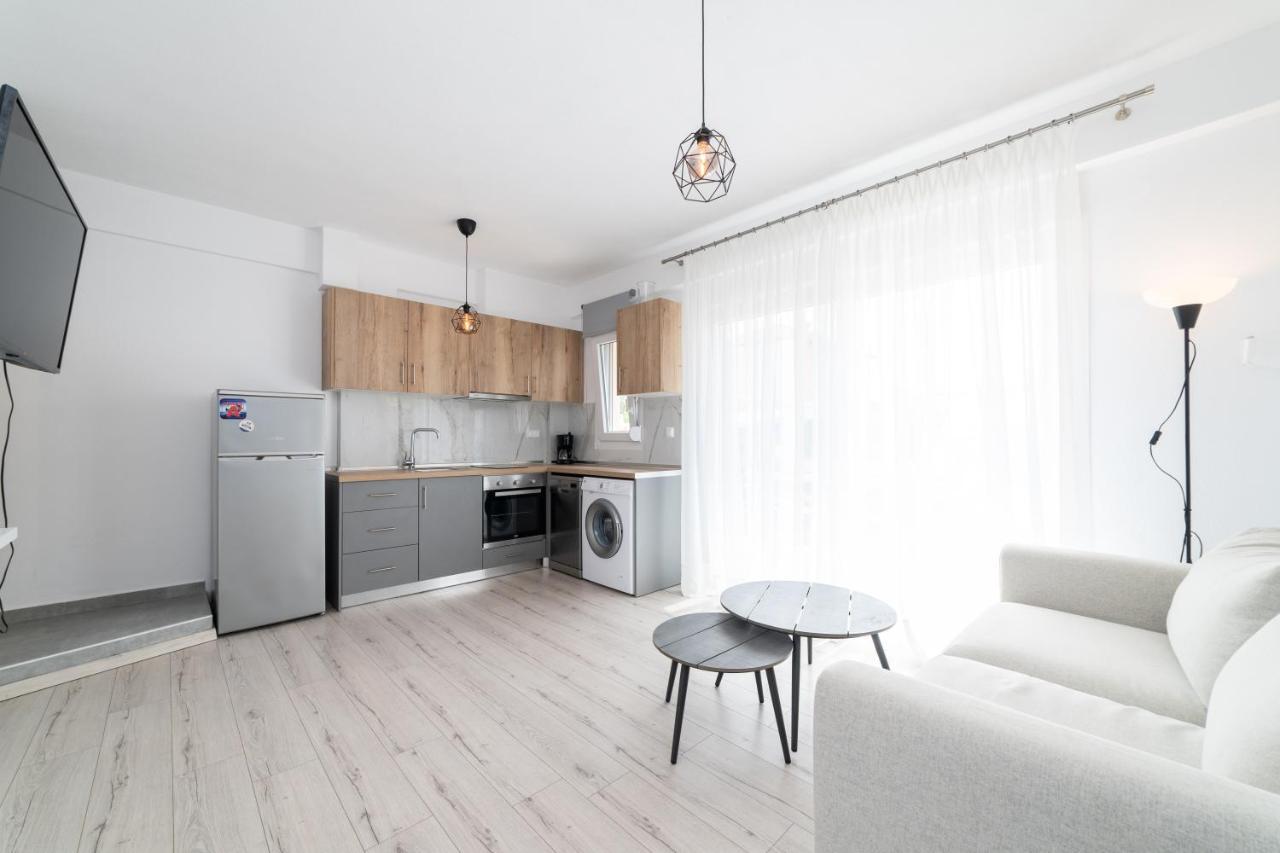Appartamento Dionysos Residential Complex Ofrínion Esterno foto